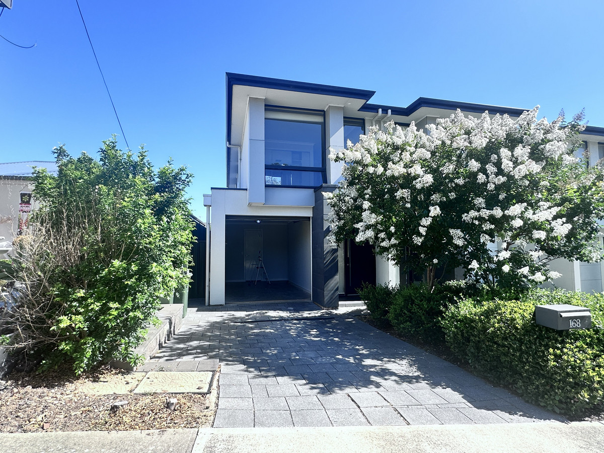 Living in Manhattan vibran core